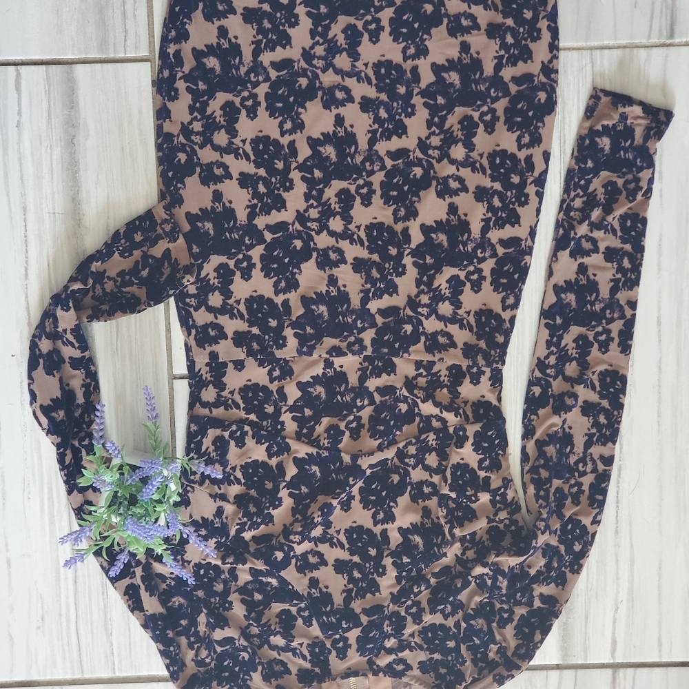 TRUE HUES VELVET DRESS